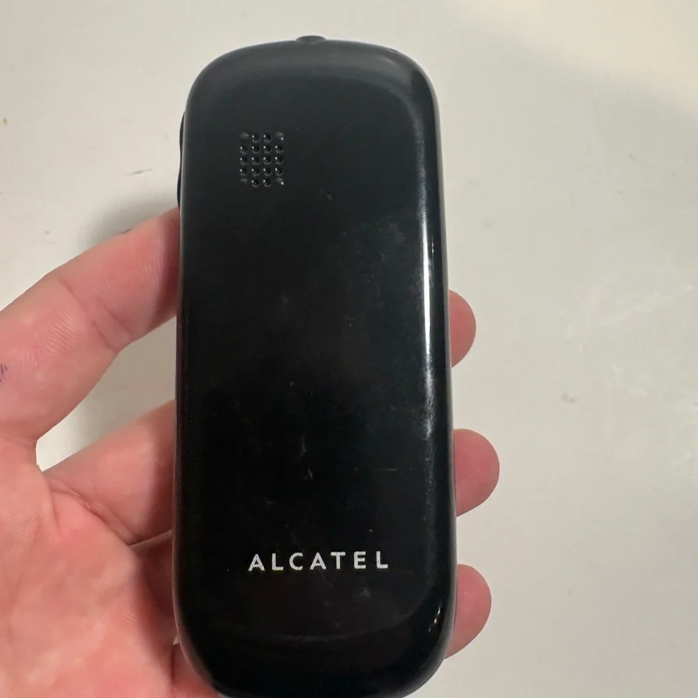 Alcatel A207BG Black (TracFone) SIM Card Not Included